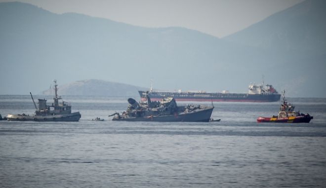 Πειραιάς: Σύγκρουση εμπορικού πλοίου με το πλοίο "Καλλιστώ" του ΠΝ - Συνελήφθη ο καπετάνιος
