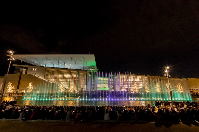40.000 επισκέπτες στη φωταγώγηση του  Χριστουγεννιάτικου Κόσμου του Κέντρου Πολιτισμού Ίδρυμα Σταύρος Νιάρχος