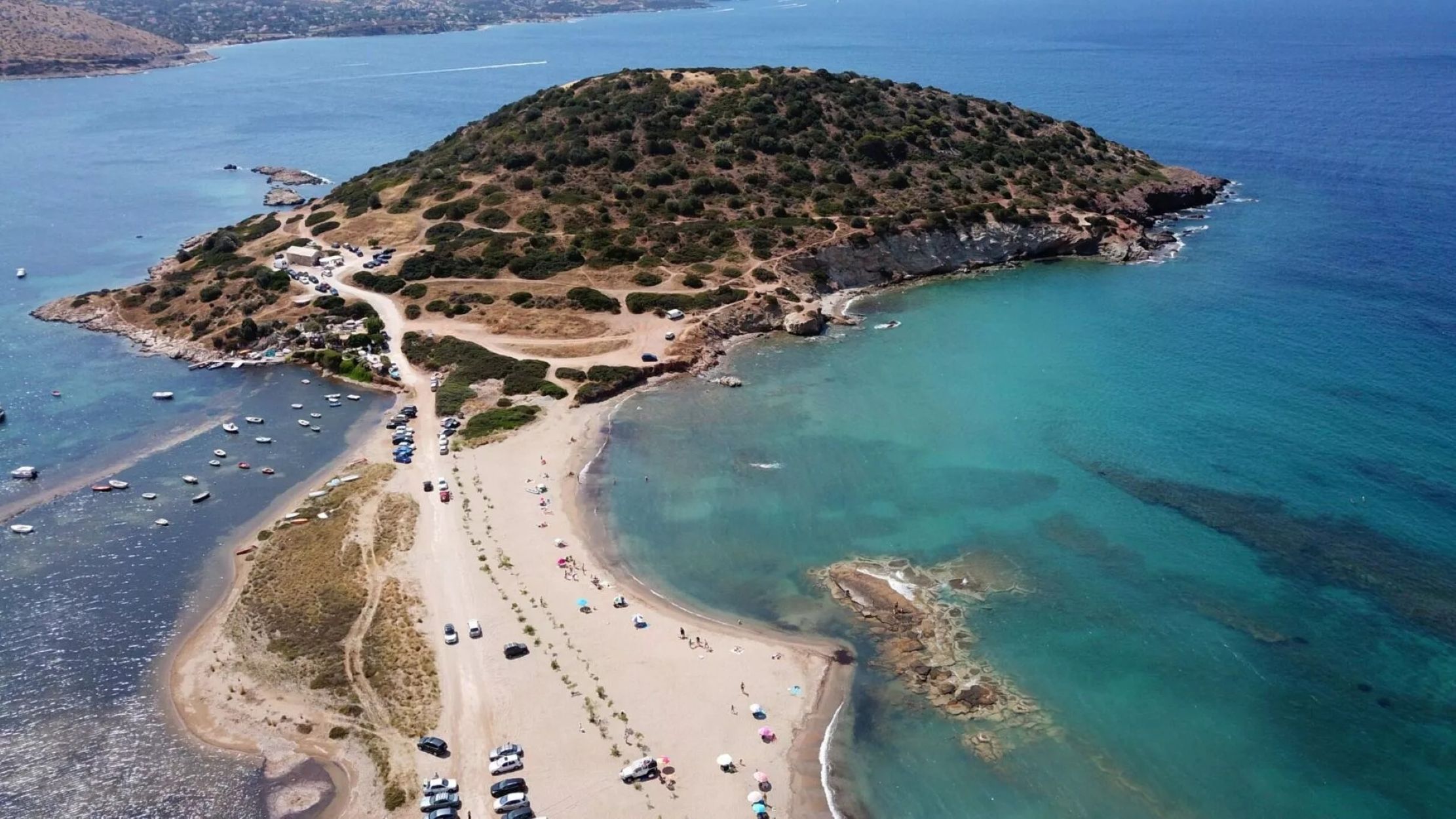&Alpha;&theta;ή&nu;&alpha;: &Omicron; &pi;&iota;&omicron; &pi;&omicron;&lambda;&upsilon;&delta;&iota;ά&sigma;&tau;&alpha;&tau;&omicron;&sigmaf; &pi;&rho;&omicron;&omicron;&rho;&iota;&sigma;&mu;ό&sigmaf;&hellip; &pi;&omicron;&upsilon; &omicron;&iota; &tau;&omicron;&upsilon;&rho;ί&sigma;&tau;&epsilon;&sigmaf; &beta;&lambda;έ&pi;&omicron;&upsilon;&nu; &mu;&omicron;&nu;&omicron;&delta;&iota;ά&sigma;&tau;&alpha;&tau;&alpha;