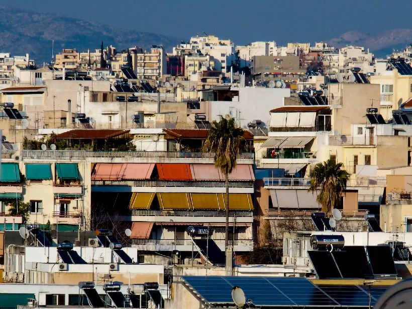 Γιατί οι επενδυτές ποντάρουν στην ελληνική αγορά ακινήτων και το 2024