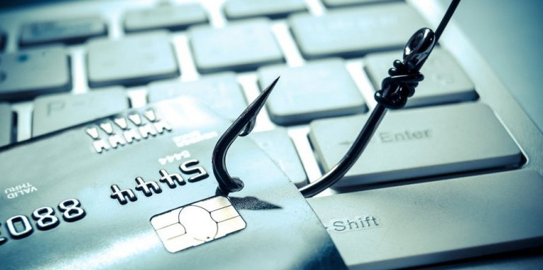 Ηλεκτρονικές απάτες: Eκρηξη στις επιθέσεις σε τραπεζικές κάρτες – Χάθηκαν 12,5 εκατ. το 6μηνο