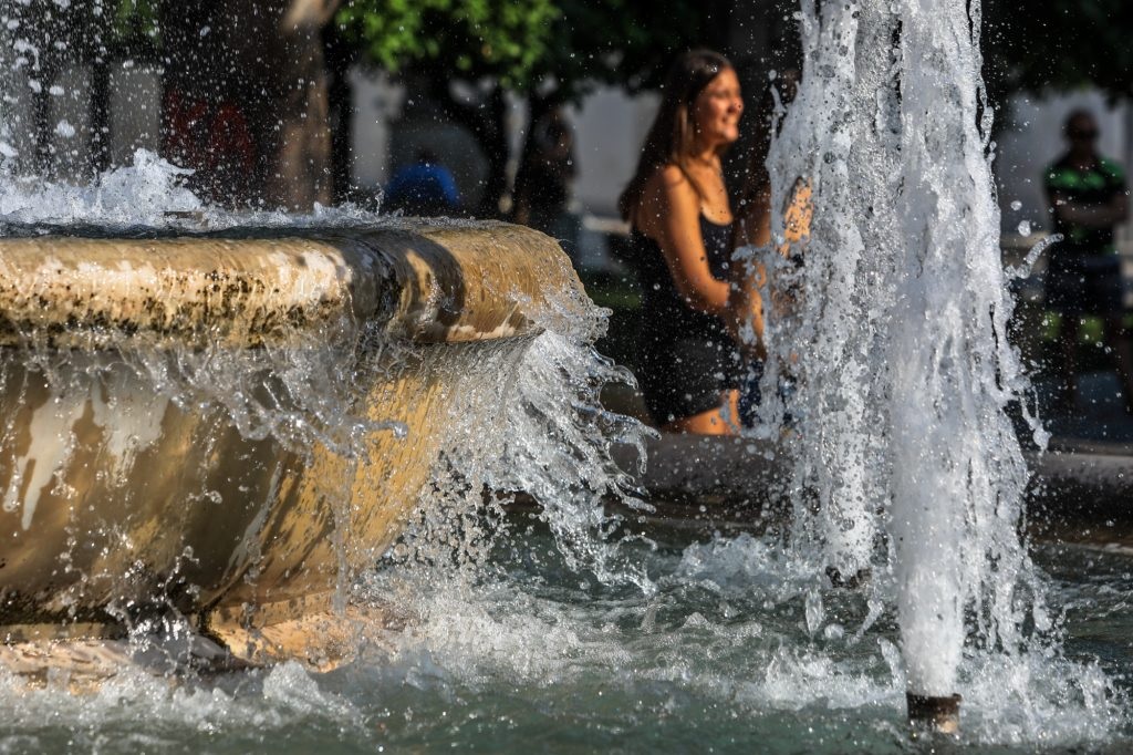 Η πορεία του καύσωνα, ποια ημέρα το θερμόμετρο θα αγγίξει τους 40