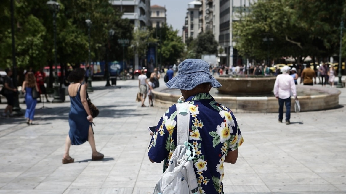 Πρωτοφανές κύμα καύσωνα σε όλη τη χώρα - Που θα φτάσει τους 45 η θερμοκρασία;