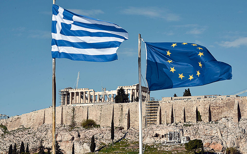 Πως η Ελλάδα κατέγραψε τη μεγαλύτερη μείωση χρέους στην Ευρωζώνη από το 2019;
