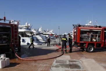 Πειραιάς: Έκρηξη σε σκάφος στη Μαρίνα Ζέας